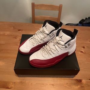 Retro Jordan 12 (Cherry) 2009